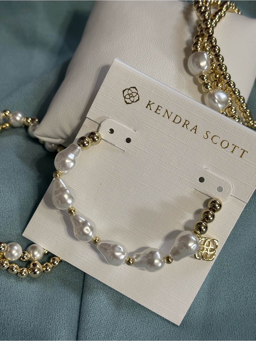 Kendra Scott Gold Tone & White Baroque Pearl Bracelet